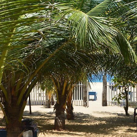 Shim Beach Resort 阿鲁甘湾 外观 照片