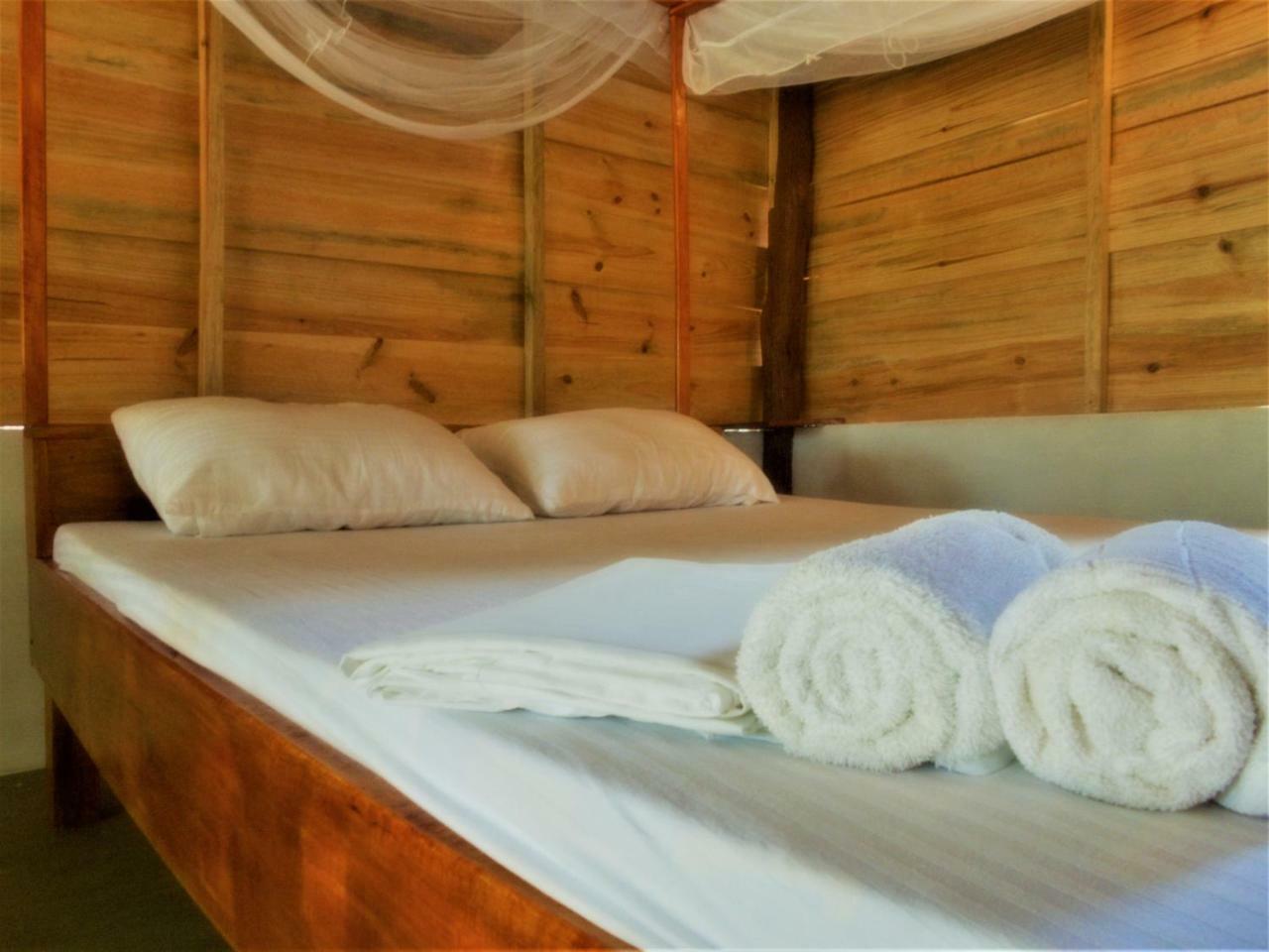 Shim Beach Resort 阿鲁甘湾 外观 照片